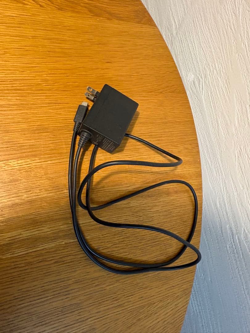 Nintendo Switch ネオンブルー・ネオンレッド 本体＋ケース