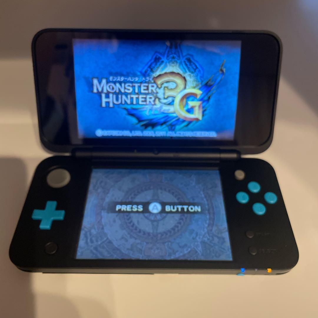 【美品】 Newニンテンドー2DS LL ブラック×ターコイズ