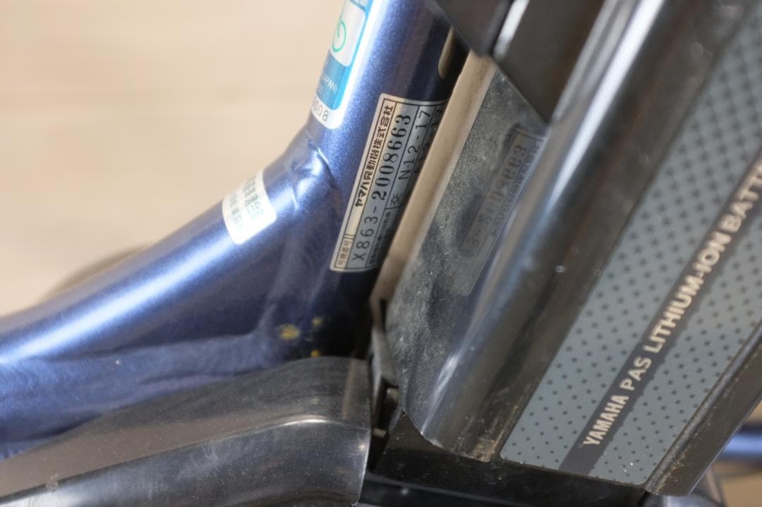 電動自転車ヤマハPAS　KISS　20インチ　3段8.7Ah（4点灯）充電器あり