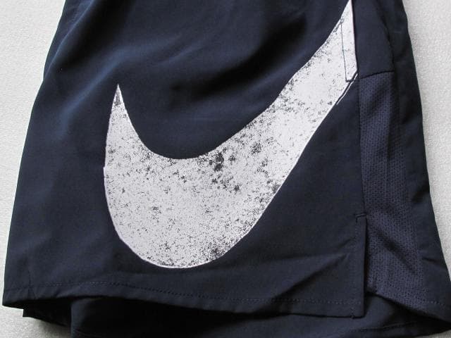 Nike Challenger XL ネイビーショーツ
