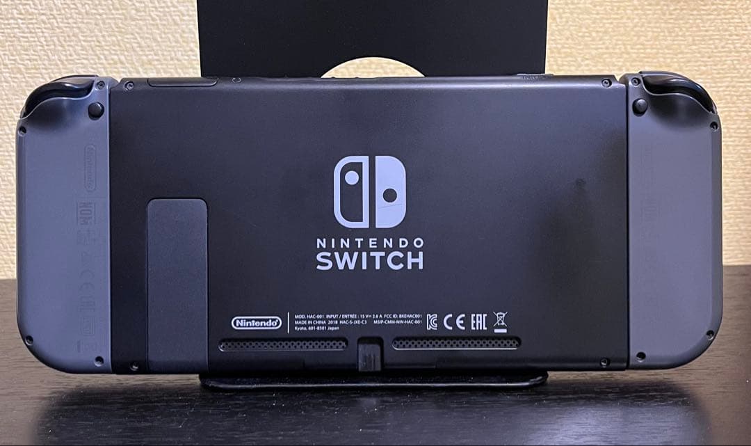 Nintendo Switch 本体 ＋Proコントローラー　画面フィルム付き