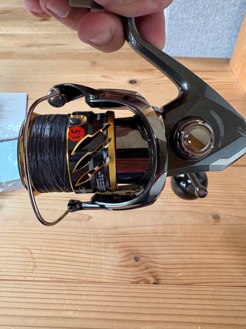 20ツインパワー 3000MHG スピニングリール