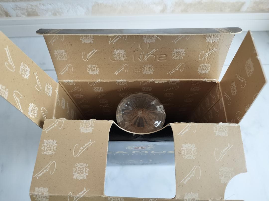 【未開栓】 CAMUS カミュ コニャック XO SUPERIOR 700ml