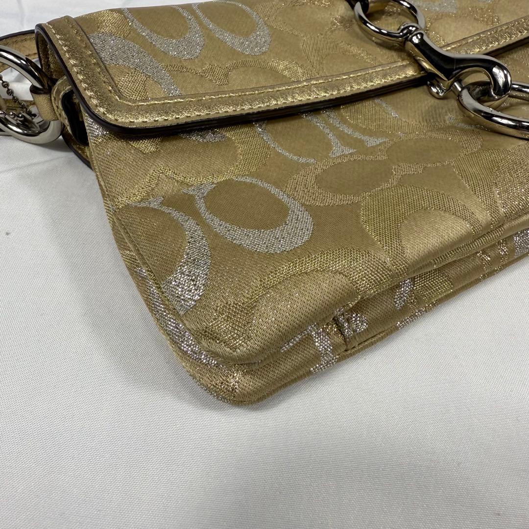 【美品】COACH アクセサリーポーチ ハンドバッグ　フック ゴールド