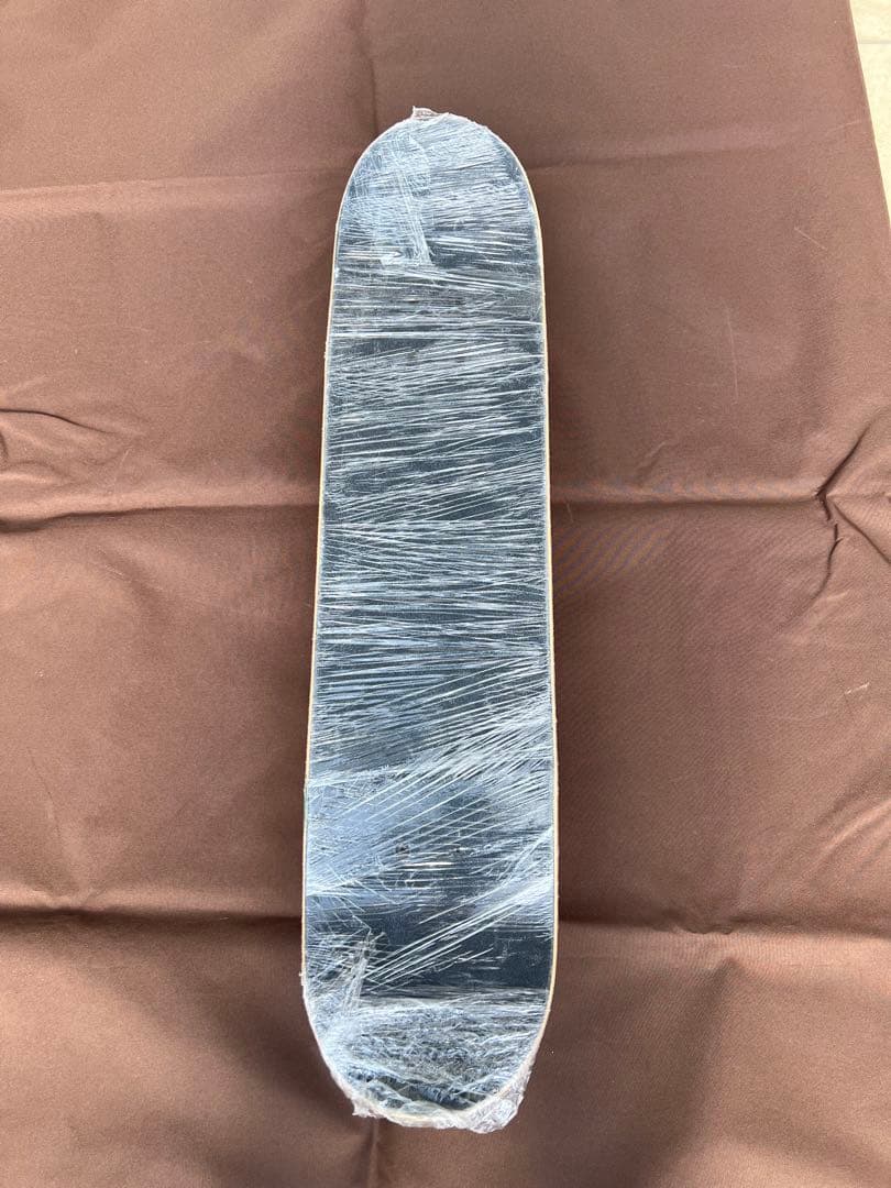 わらび餅です。スケートボード