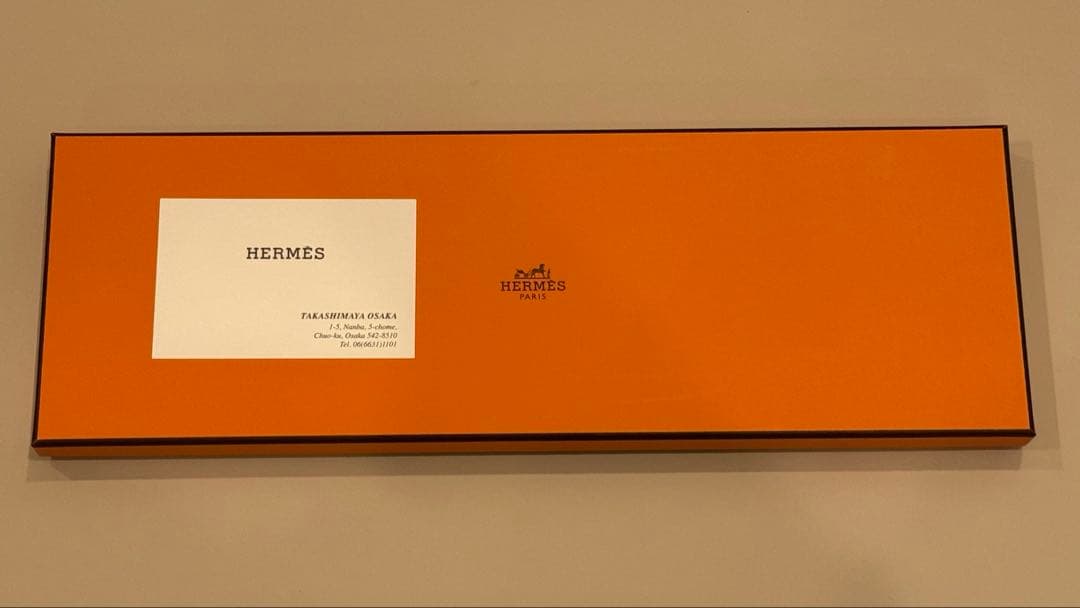 エルメス　HERMES シルバーネイビー Hのロゴ柄 シルクネクタイ