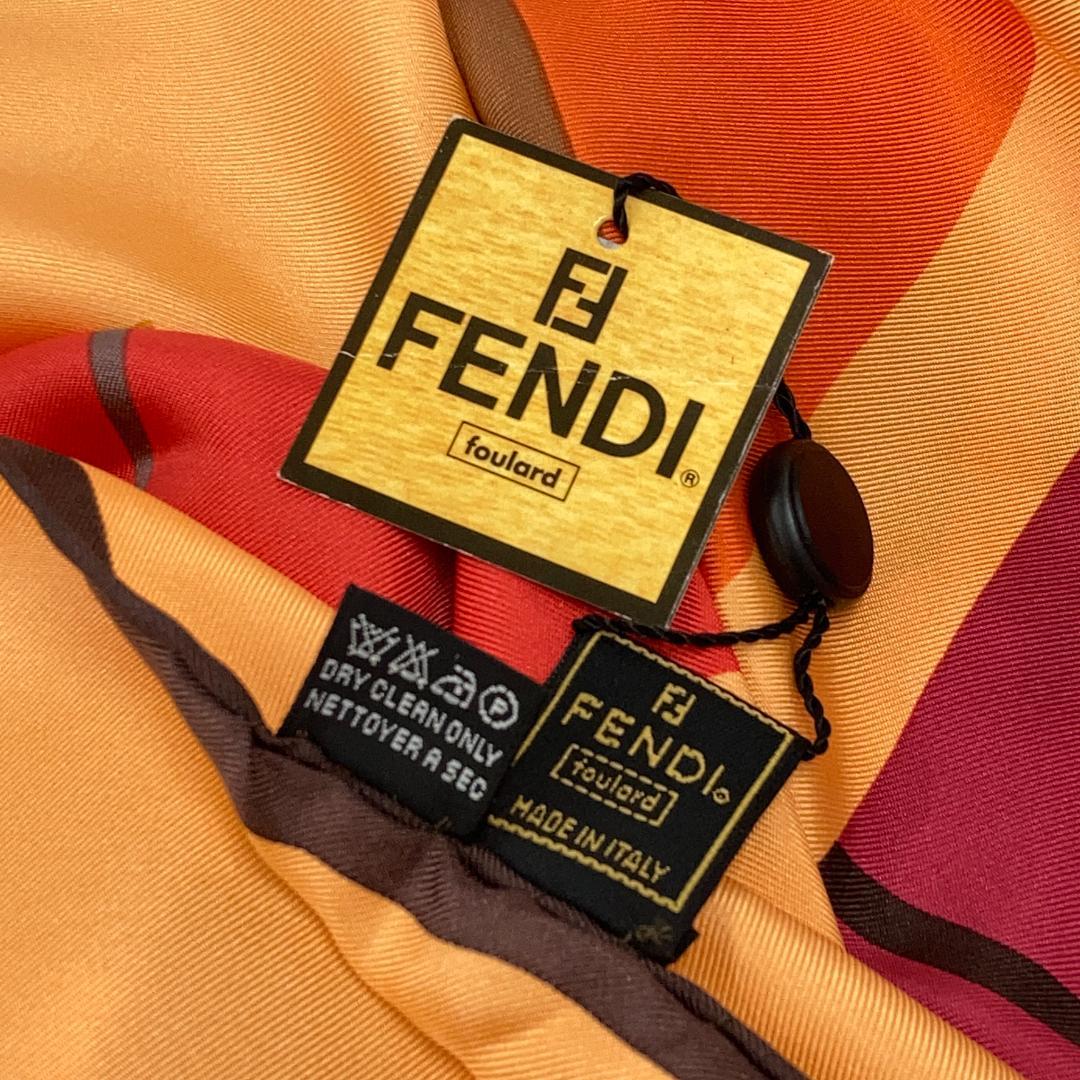 新品タグ付き⭐フェンディ FENDI シルクスカーフ 大判 箱付き 正規品
