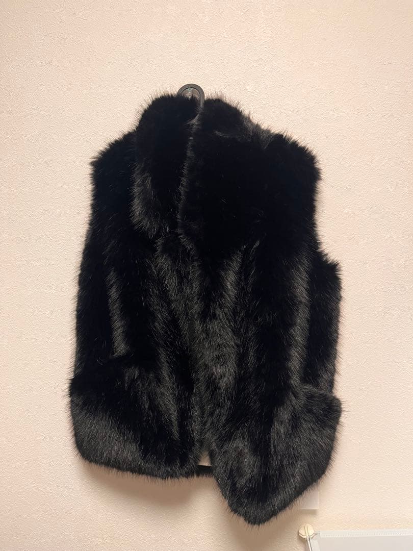 ❤︎glamlips SUEDE ポンディング FUR ベスト　ブラック❤︎