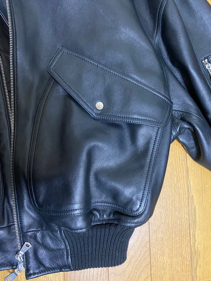 MAISON SPECIAL「シープレザームートンG-1フライトジャケット」