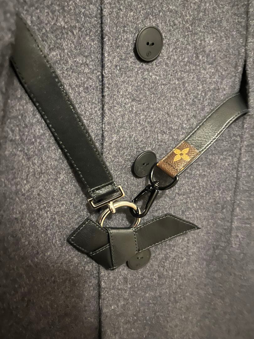 Louis Vuitton グレー ポンチョ・ケープコート　モノグラム　34