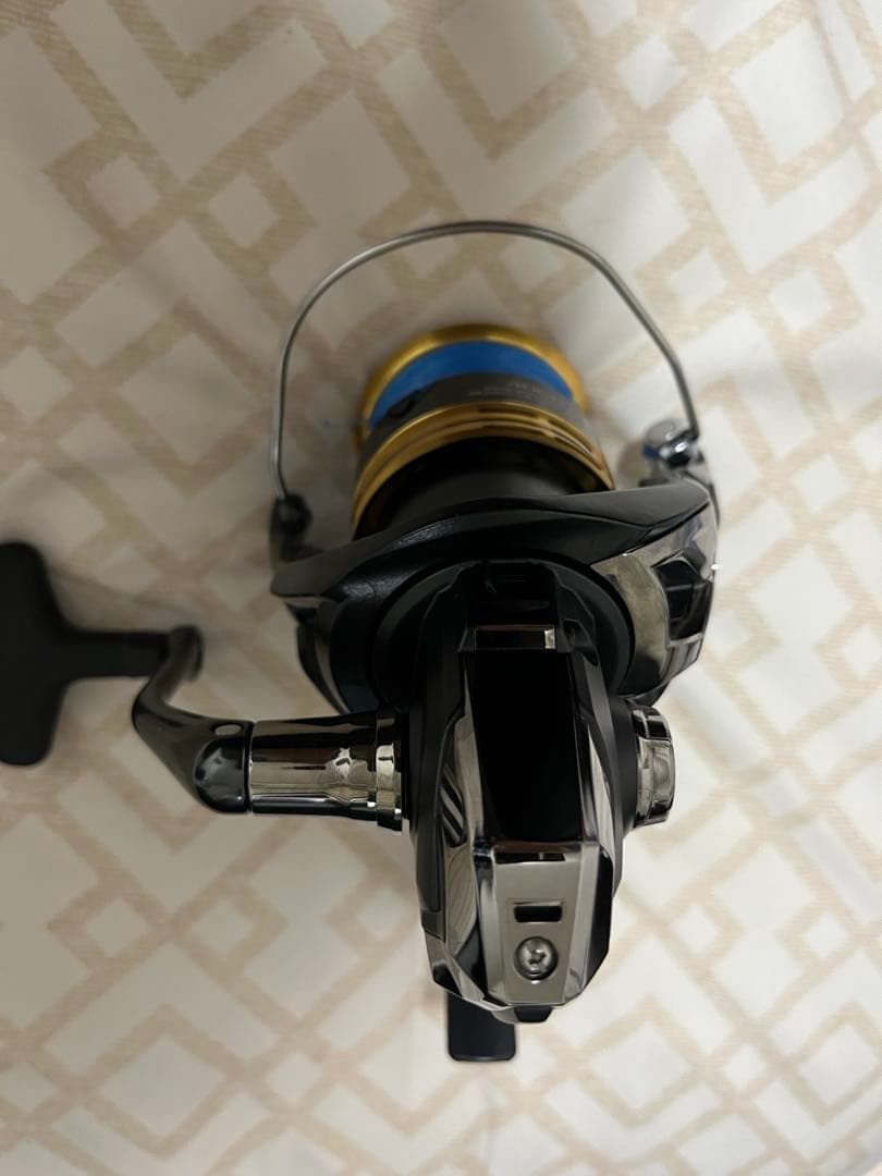 シマノ　スピニングリール　サハラ4000