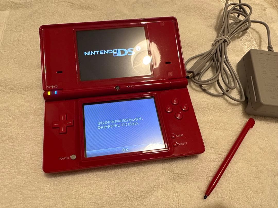 ニンテンドーDSi レッド 本体、充電器