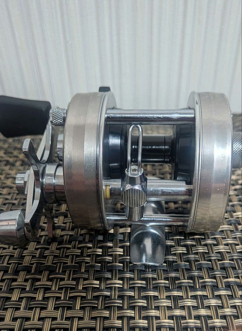 美品 abu 1500c アブ 1500c 78年 アブガルシア アンバサダー