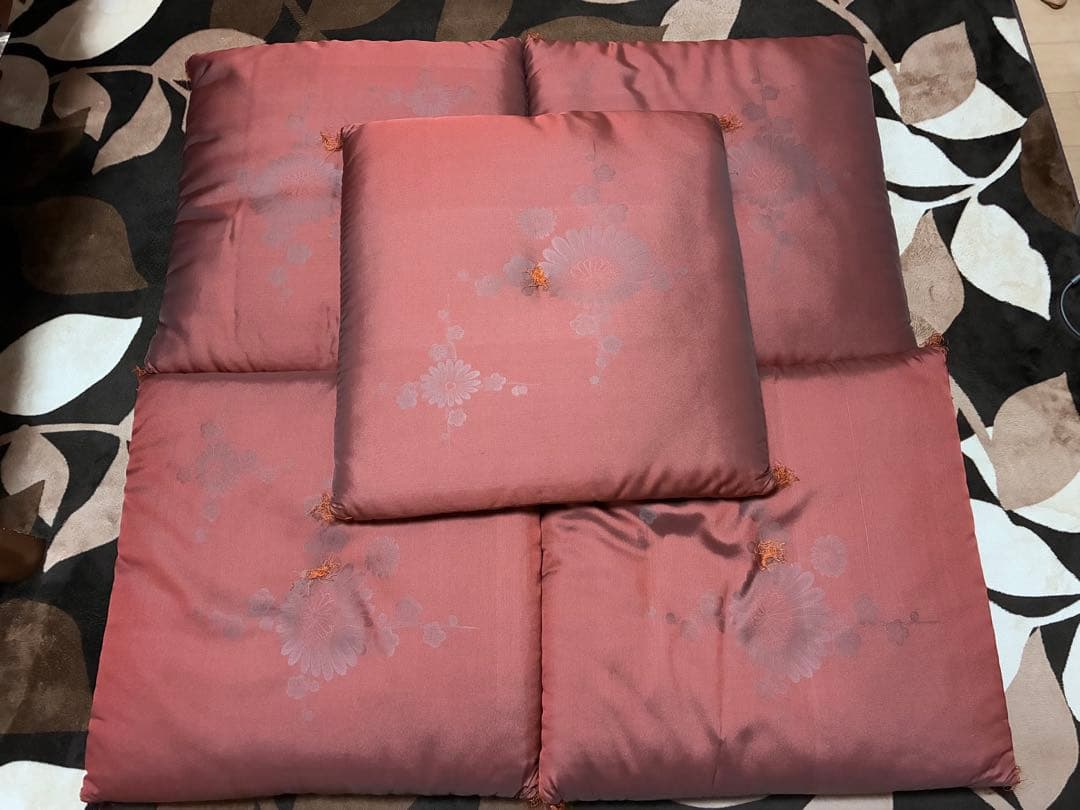 未使用！来客用座布団5枚セット 収納袋付　法事　法要