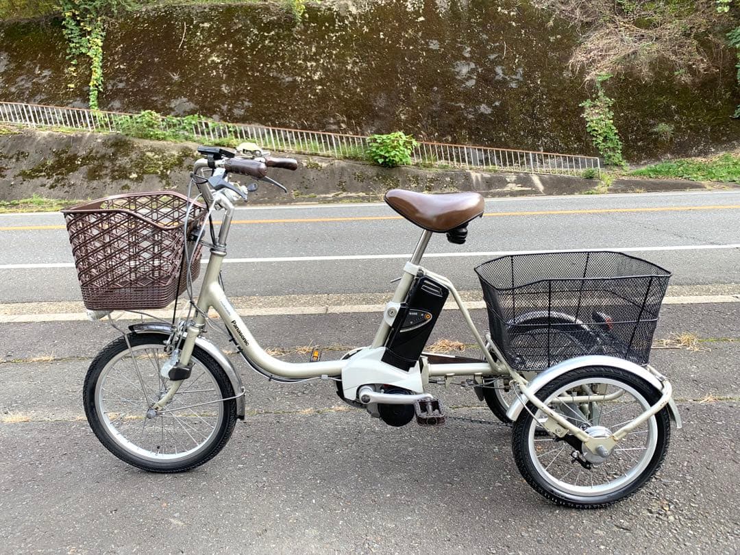 動作確認済送料無料 Panasonic電動アシスト三輪自転車 8Ah長押し3点灯