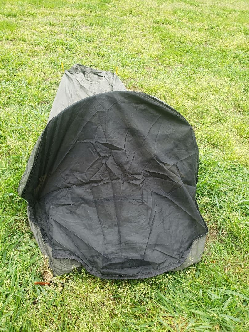 クオルツスリーピングバッグ型テント オリーブグリーン