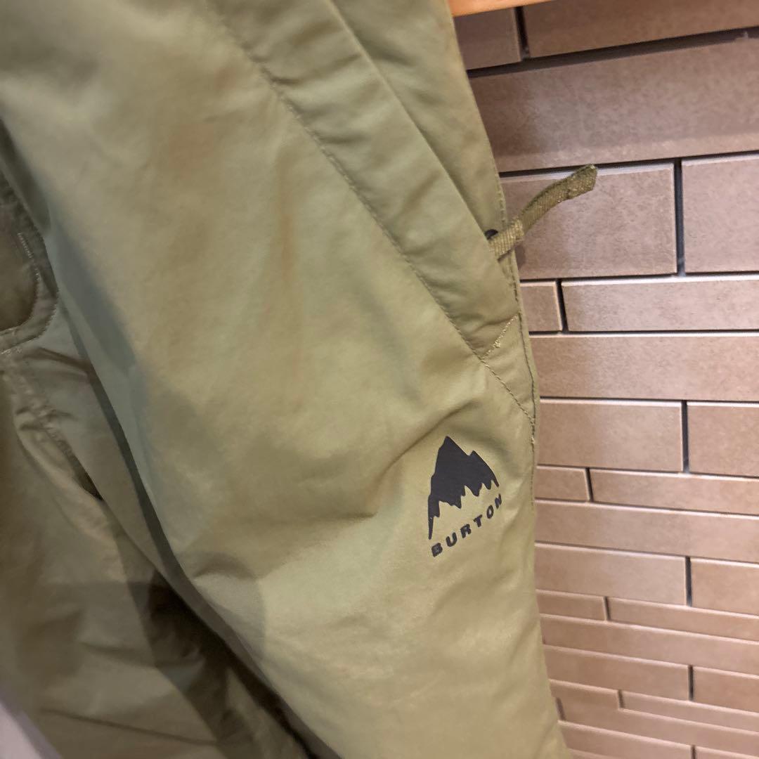 美品　Burton キッズ　ビブパンツ　Mサイズ　140