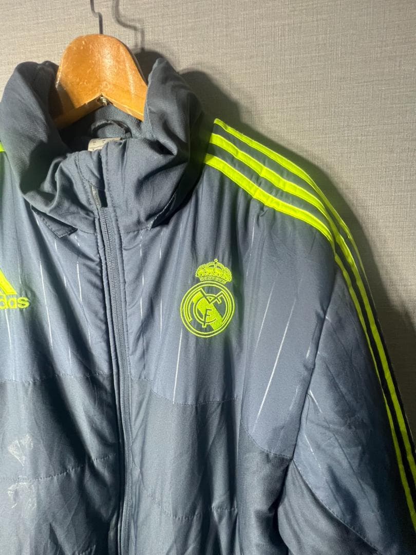 アディダス　 レアル・マドリード　　中綿ジャケット2015-16