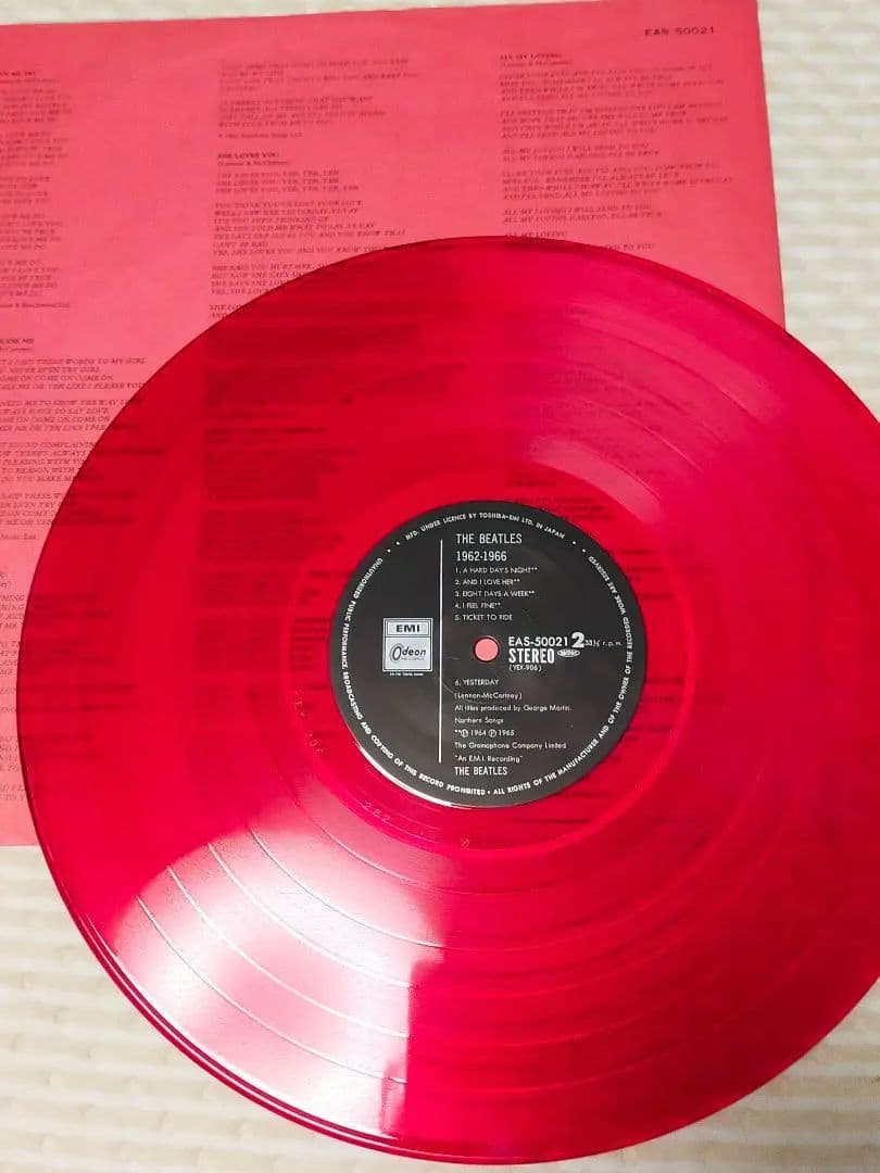 ザ・ビートルズ　１９６２〜１９６６　限定版　赤盤レコード