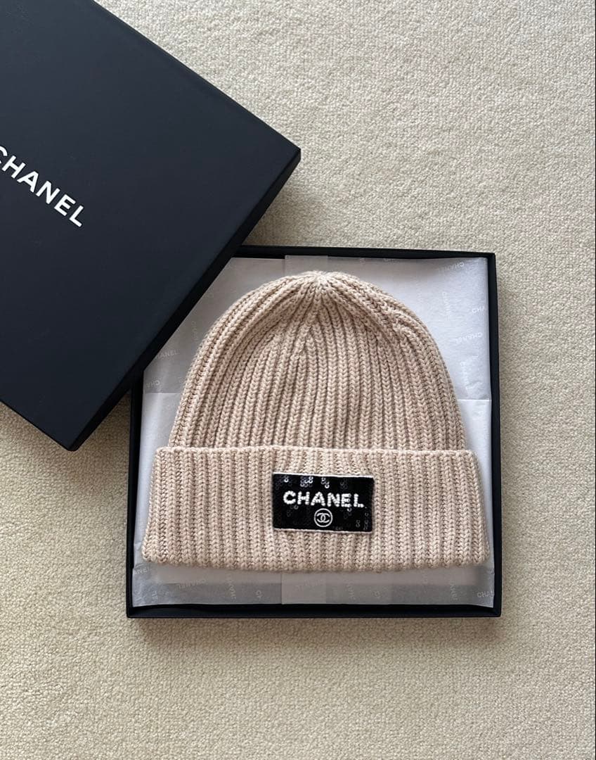CHANEL シャネル　ニット帽　ビーニー　スパンコール　新品　ベージュ