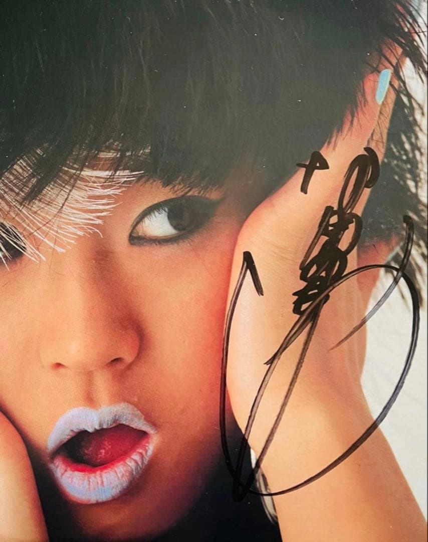 貴重/美品 直筆サイン付き 中森明菜さん12inchシングル 赤い鳥逃げた1枚①