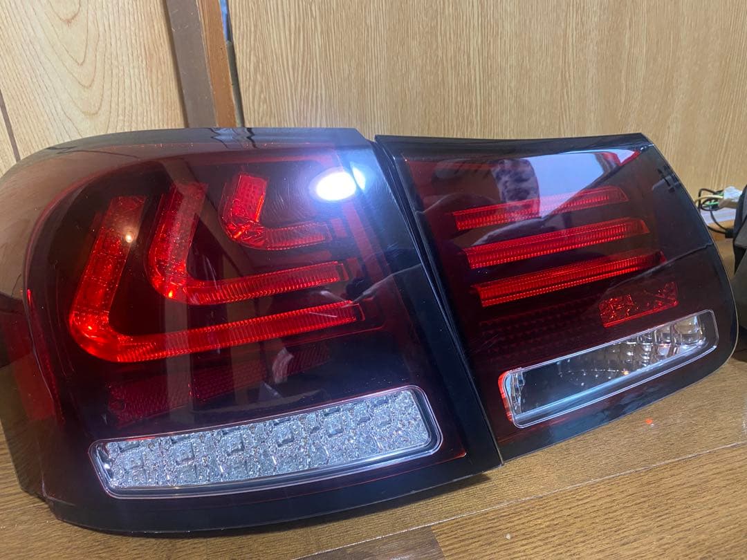 レクサス　GS 19系　テールランプ　LED