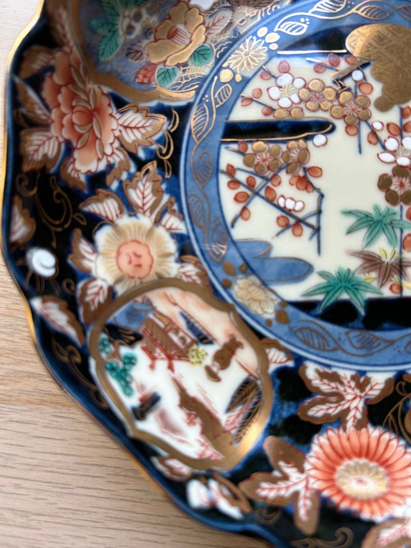 龍峰窯　染錦牡丹菊皿　金彩　八角輪花皿