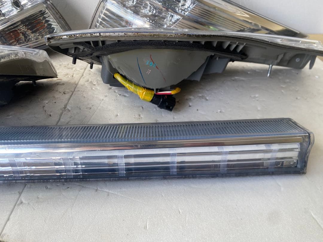 トヨタ エスティマ 50系 純正 テールランプ一式 LED 左右セット