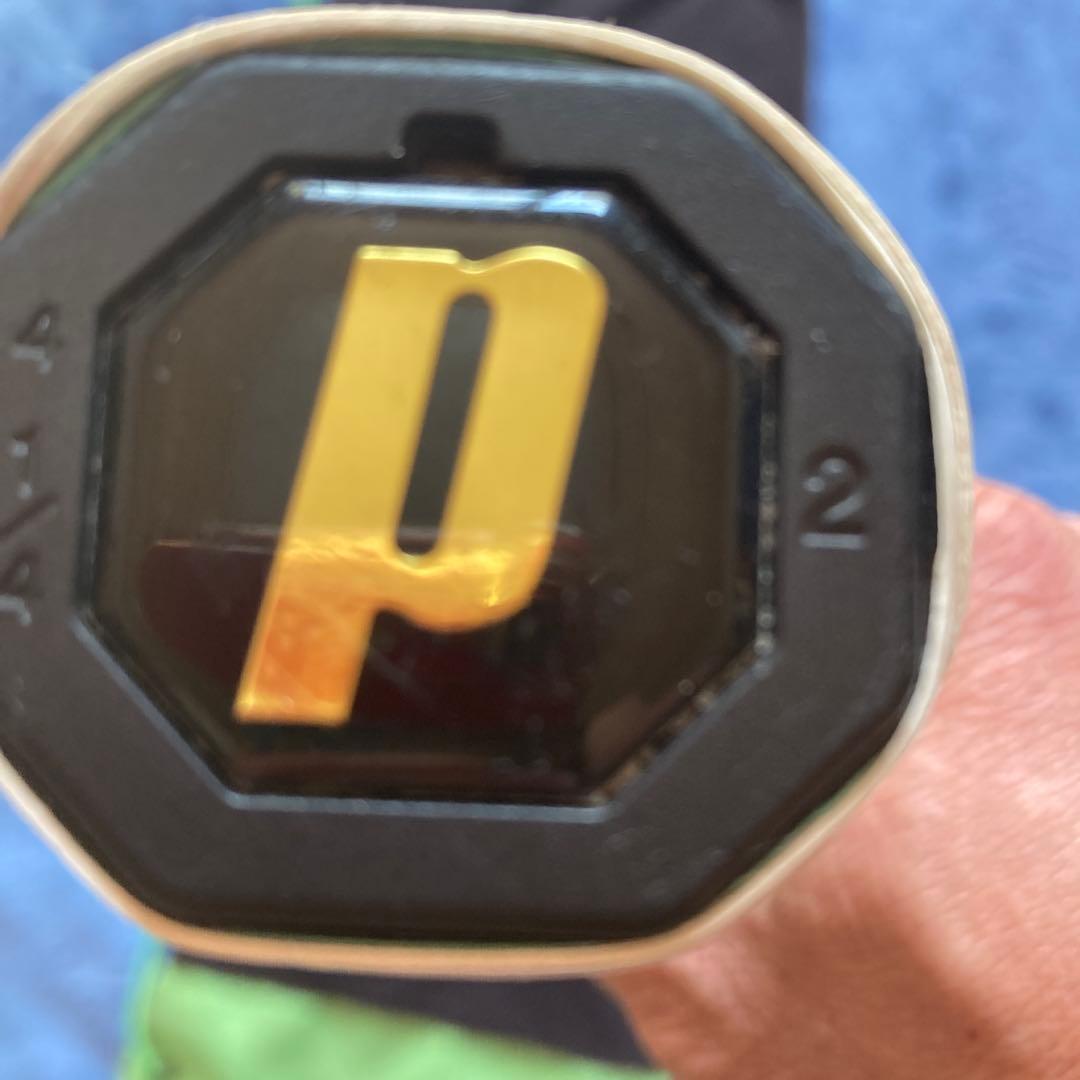 prince ファントムグラファイト107 グリップ2