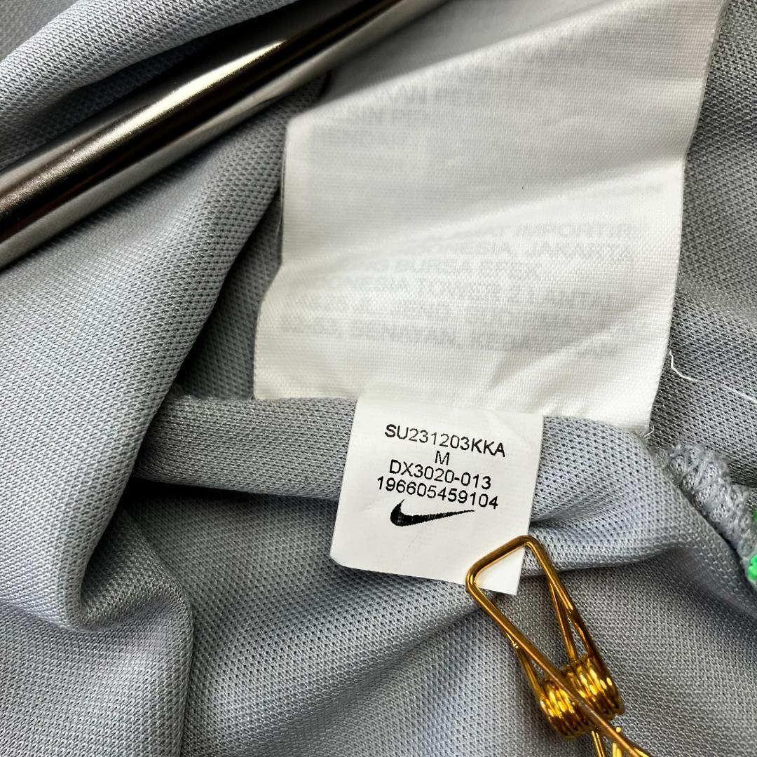 美品　NIKE　リヴァプールFC　ストライクトップ トレーニングトップAXA