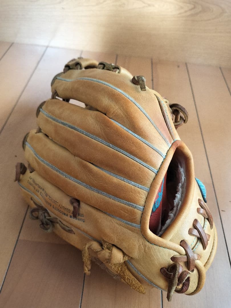 軟式グローブ ベージュ