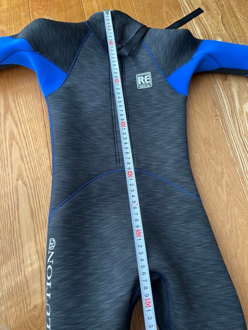 ウェットスーツ REVOLUTION 子供用