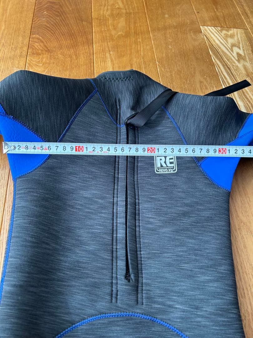 ウェットスーツ REVOLUTION 子供用