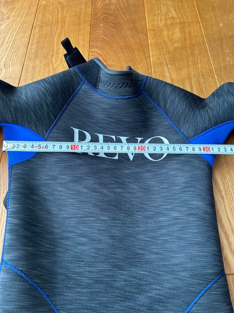 ウェットスーツ REVOLUTION 子供用