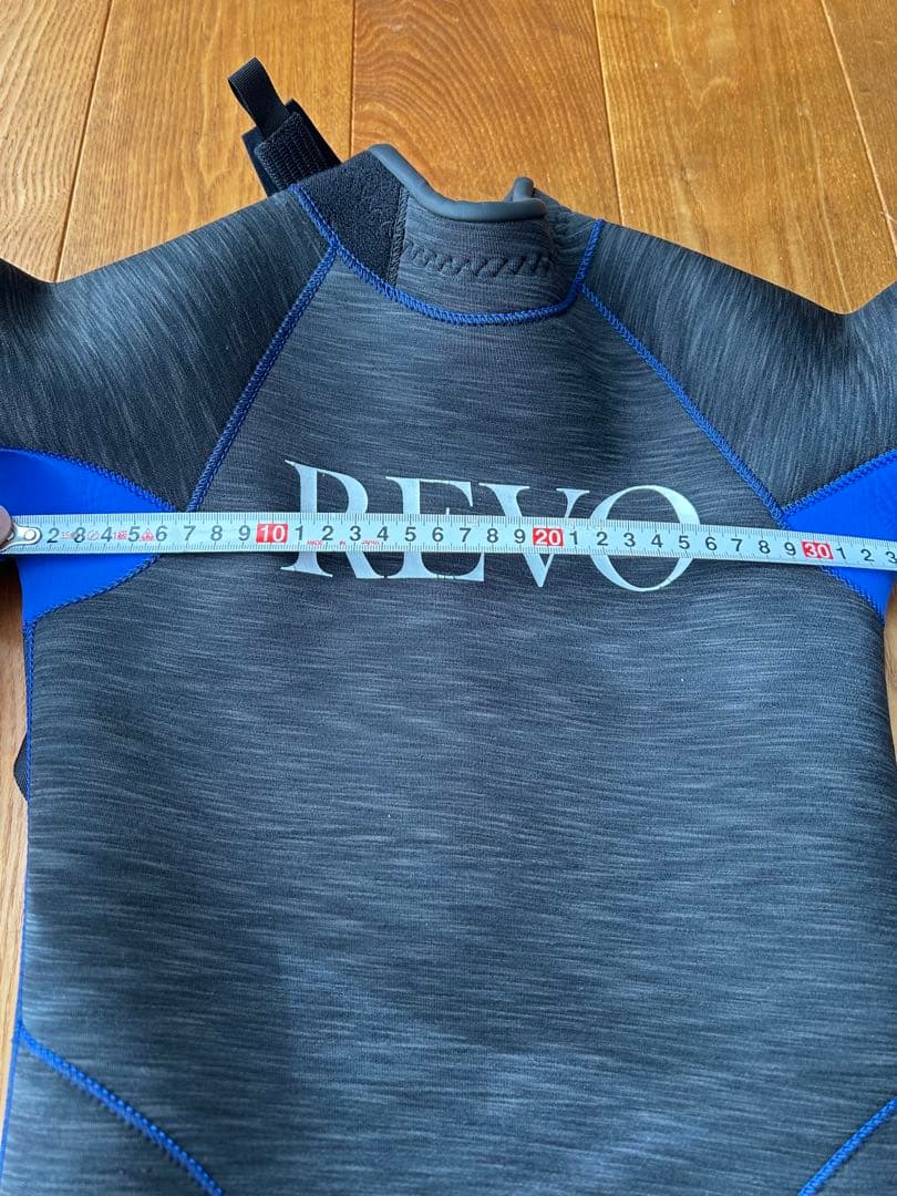 ウェットスーツ REVOLUTION 子供用