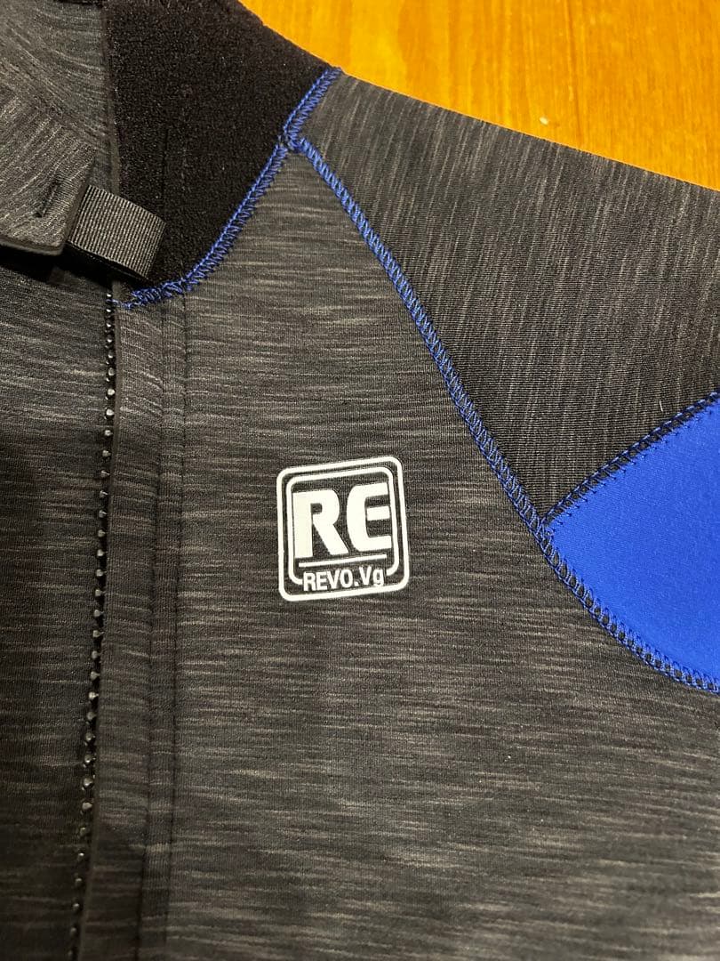 ウェットスーツ REVOLUTION 子供用