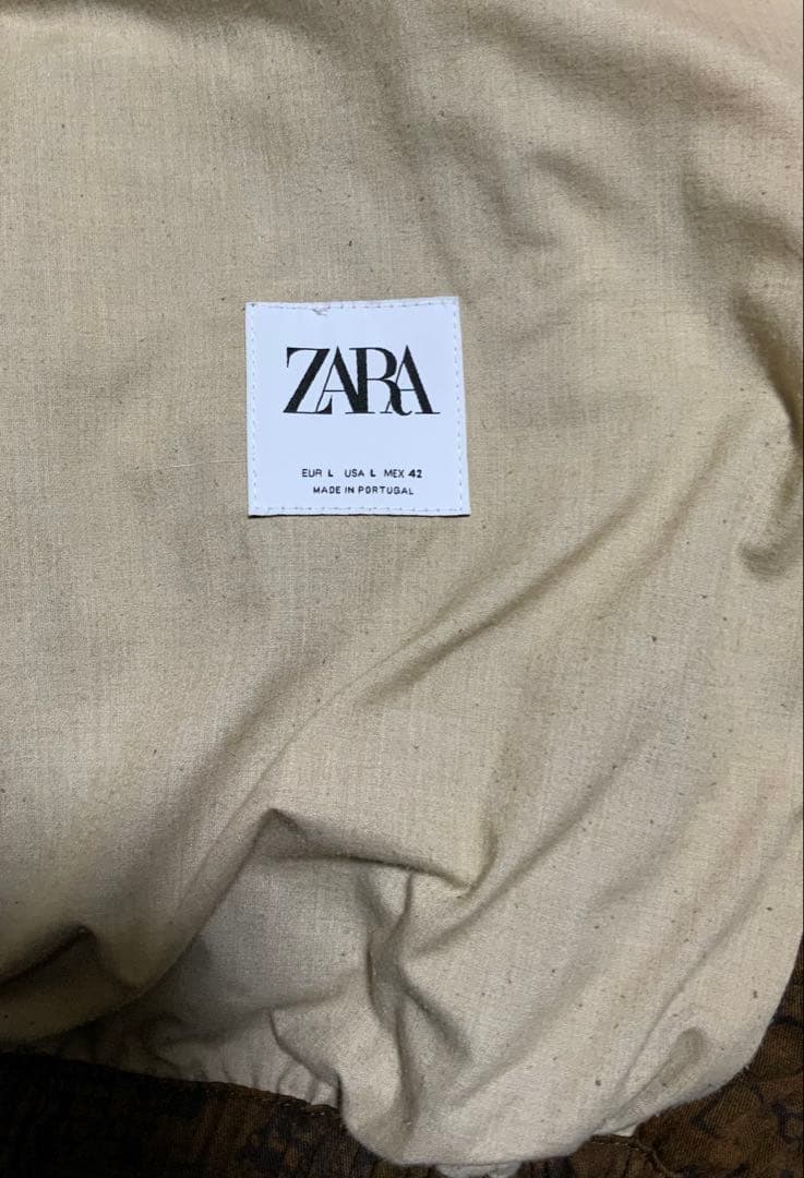 【レア】ZARA ザラ 総柄ジップアップジャケット（Lサイズ）