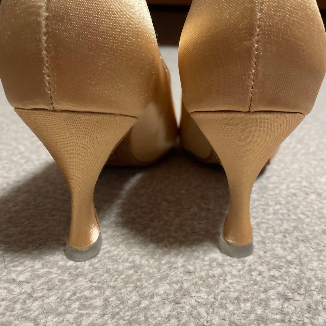 社交ダンス　スタンダードシューズ　ヒール