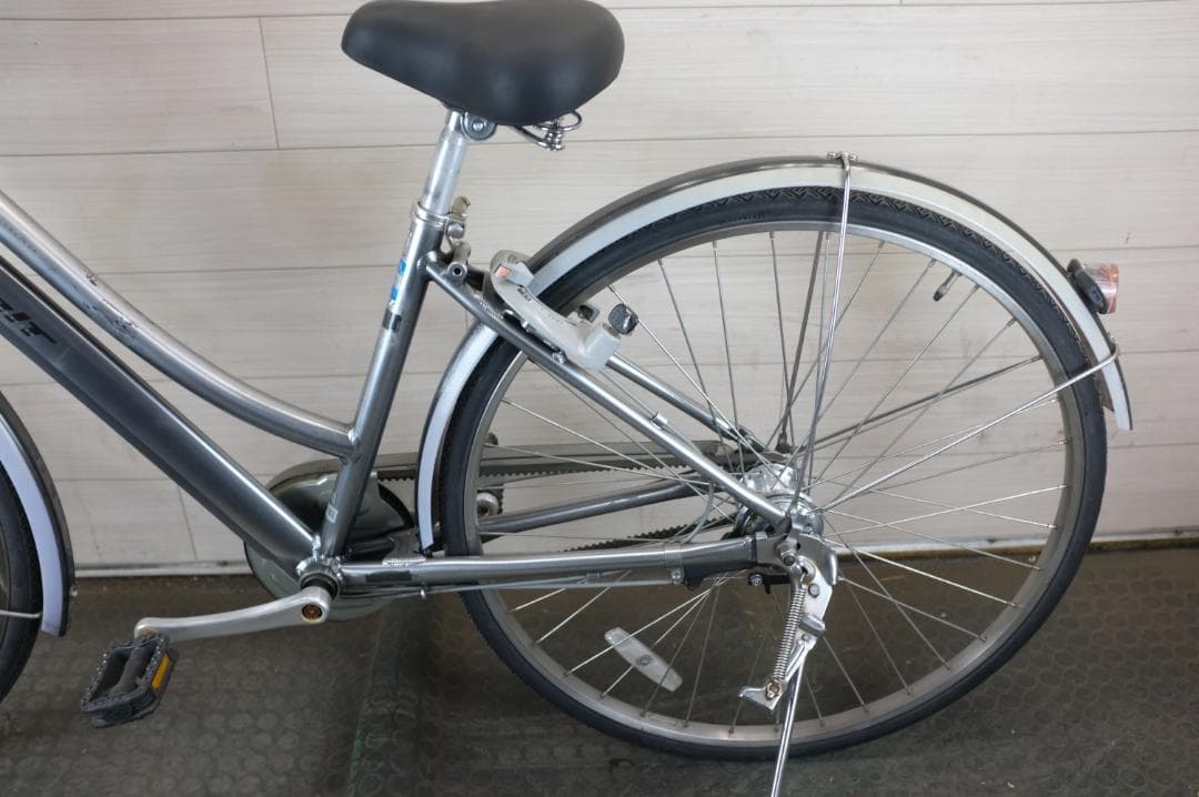 ブリヂストン　　アルベルト　軽快車　27インチ　３段　ライト