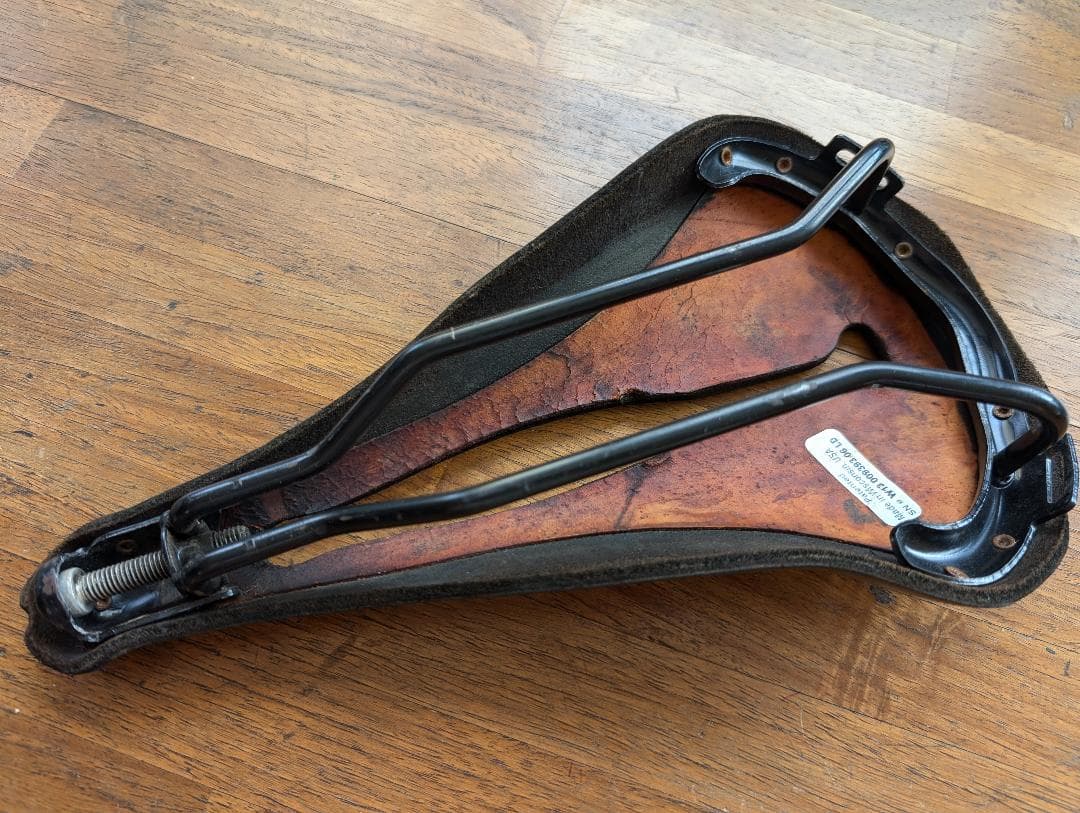 selle anatomica titanico　ブラック