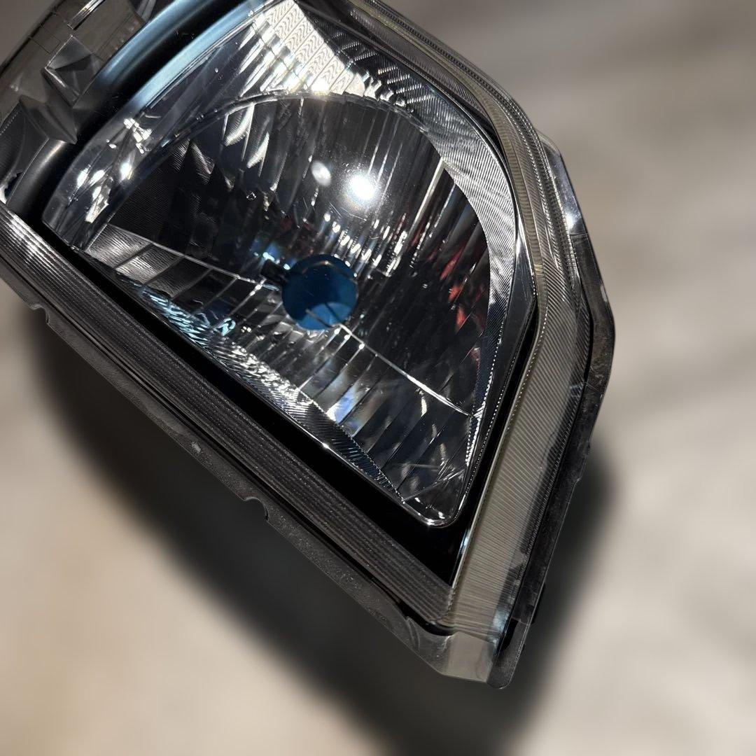 はる様　ダイハツ　ハイゼット　ヘッドライト　左右