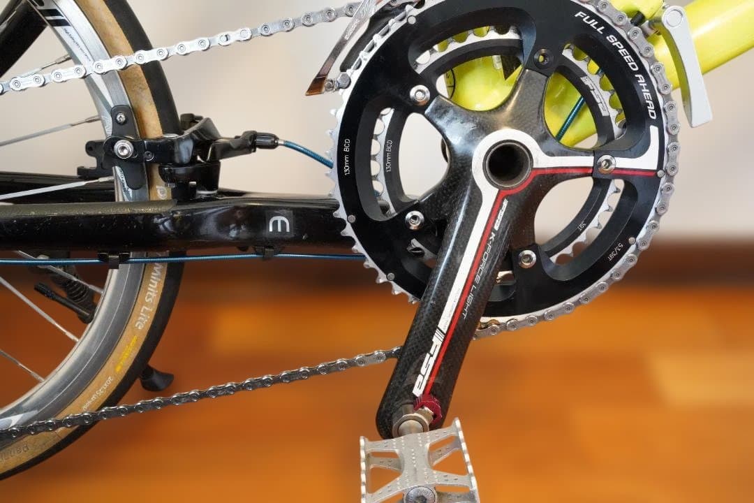 Tyrell FXα イエロー/ブラック　フロント２速、リア１１速