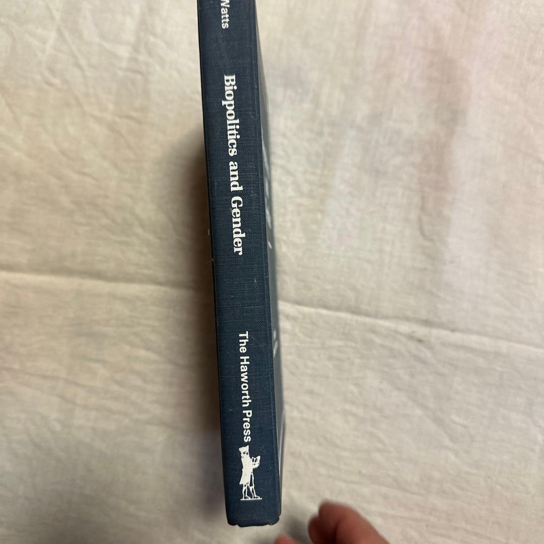 洋書 Biopolitics and Gender