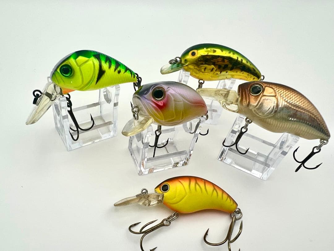 クランクベイト　小ぶりサイズ11個セット　イマカツ、エバーグリーン、ノリーズ、他