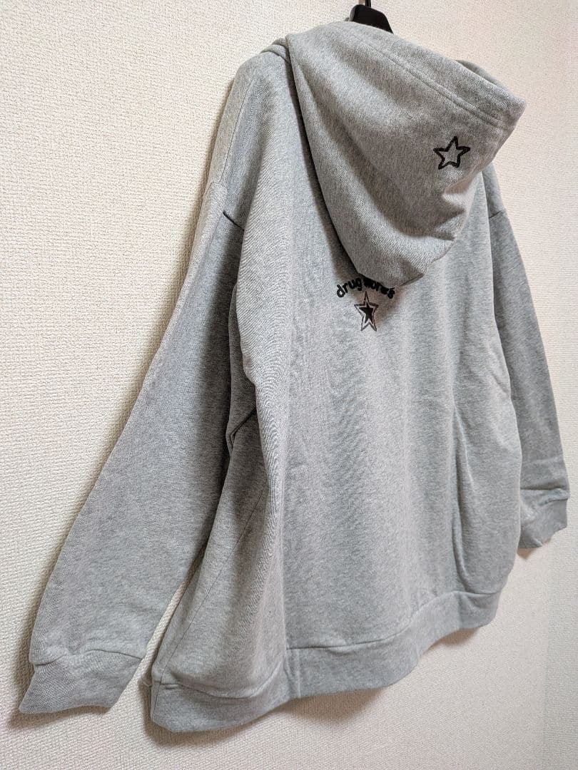 【drug store's 】新品未使用 グレー パーカー Fサイズゆったりめ