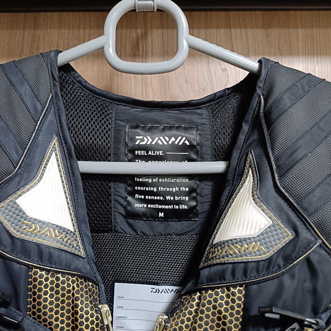 ダイワ トーナメント フローティングベスト 【未使用に近い】