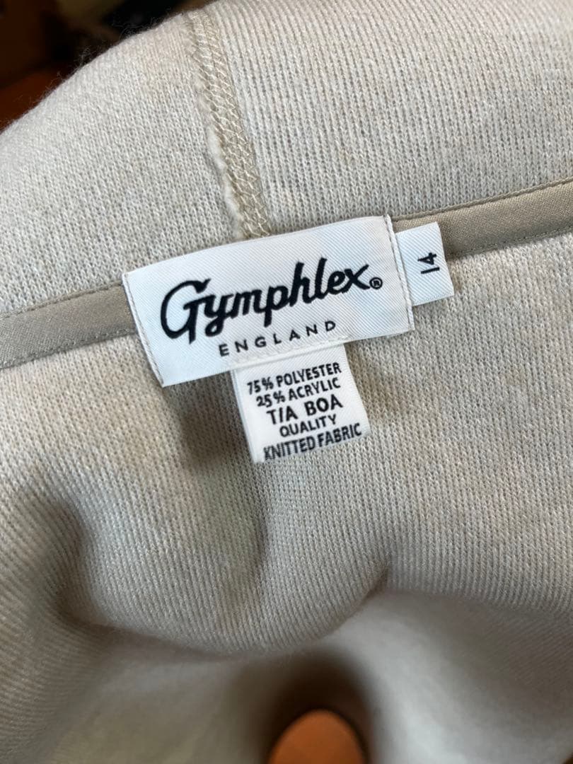 GYMPHLEX フードつきボアベスト/アイボリー/Mサイズ