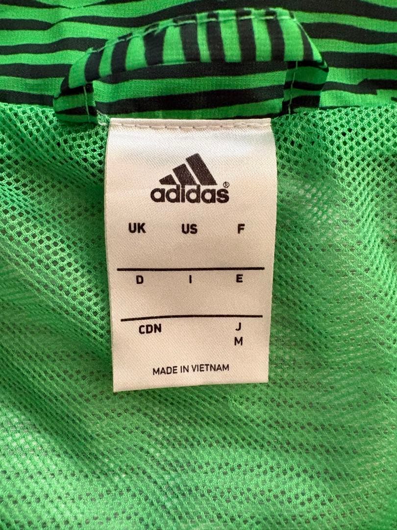 ACミラン プレゼンテーションスーツ　adidas ストライプジャージ 緑