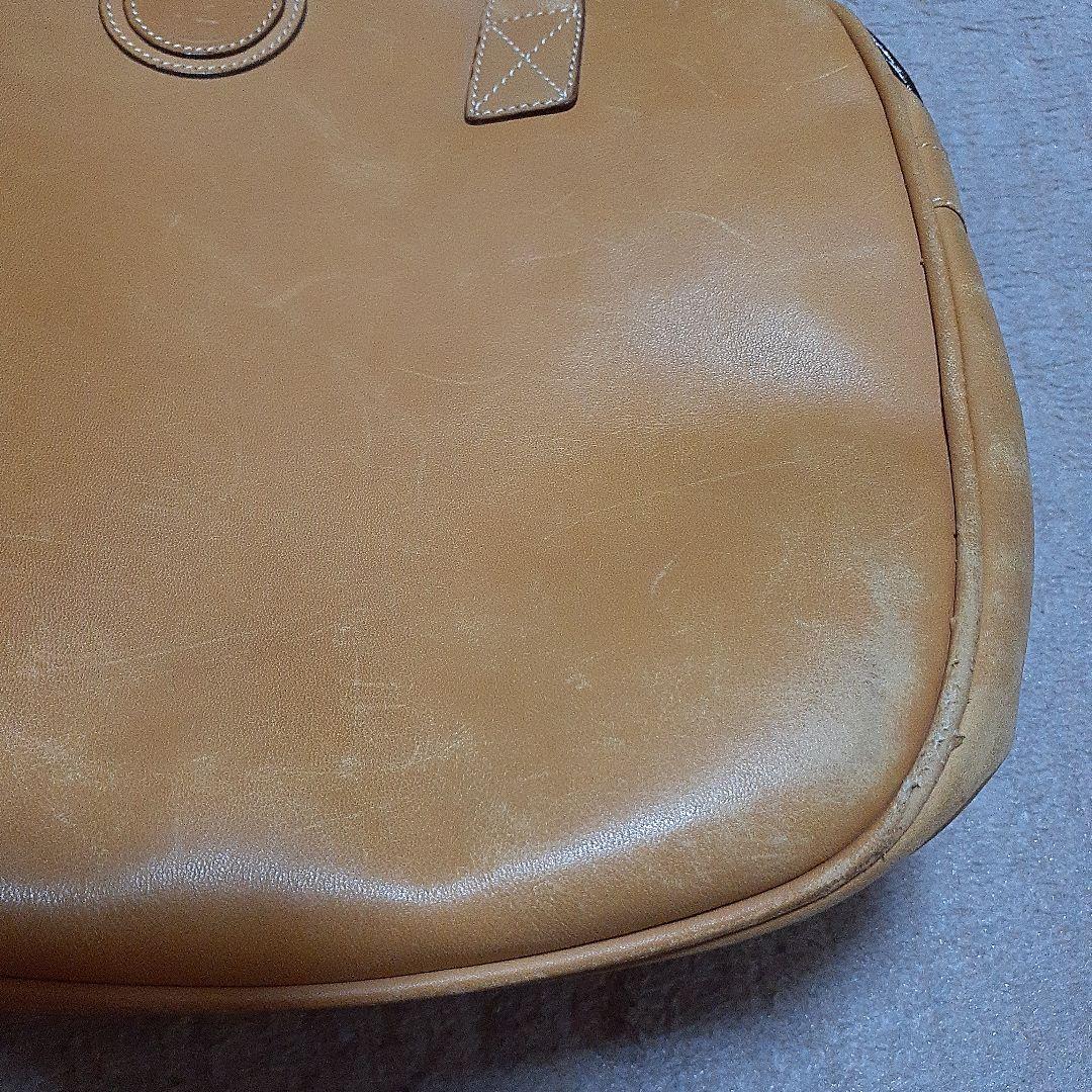 FENDIキャメル色レザー バッグ