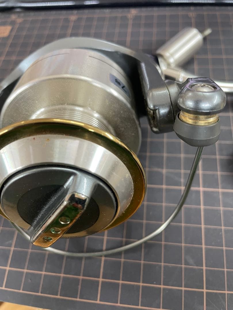 98ツインパワー　8000 替スプール付き